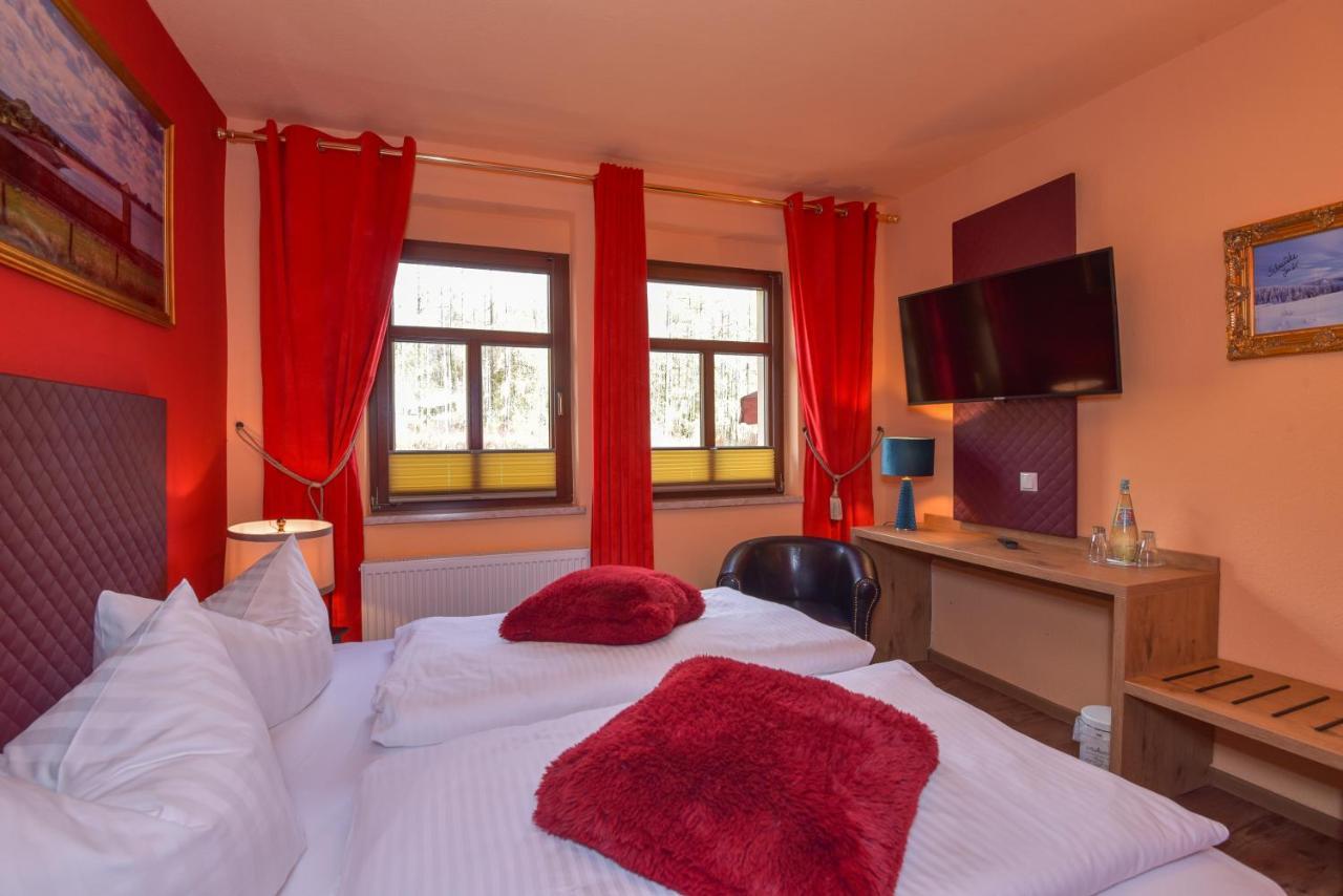 Riverdam Boutique Hotel 일메나우 외부 사진