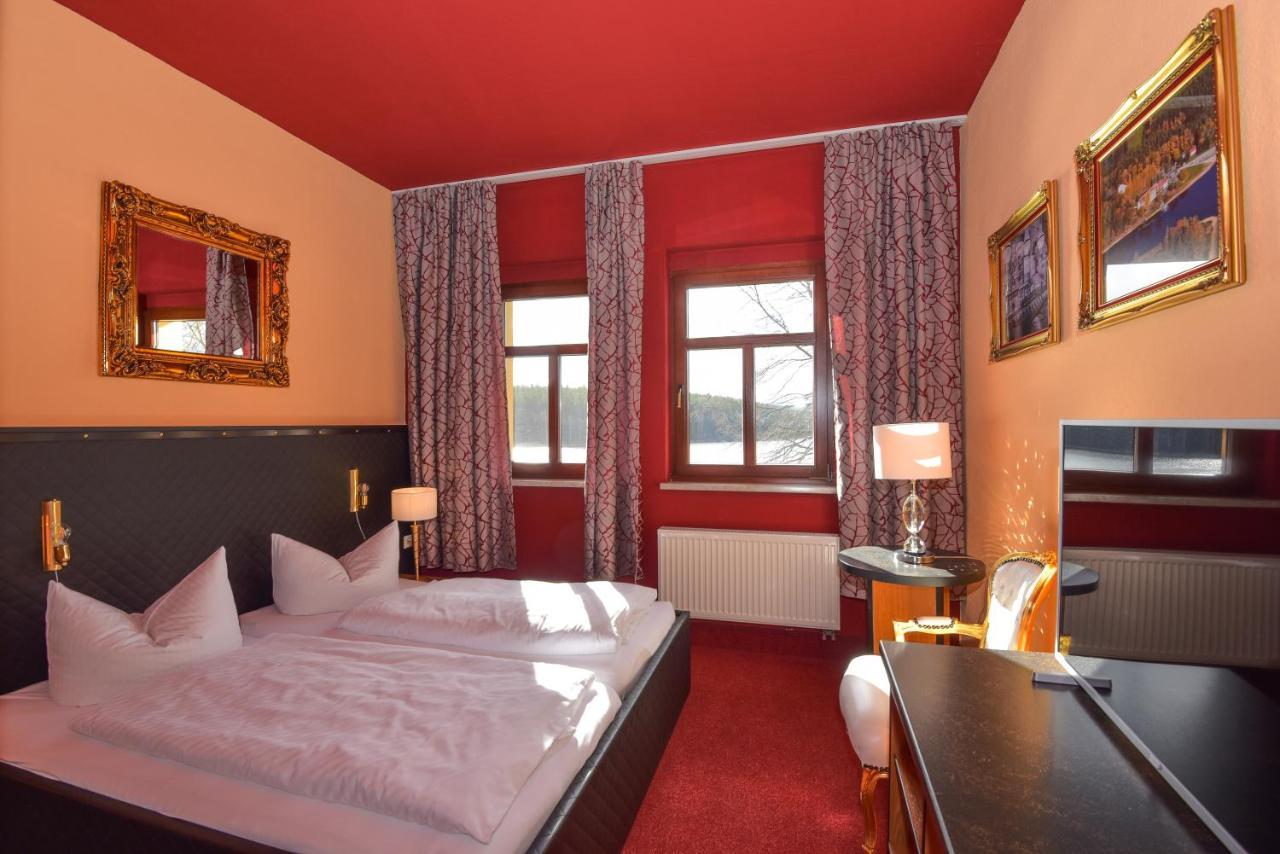 Riverdam Boutique Hotel 일메나우 외부 사진