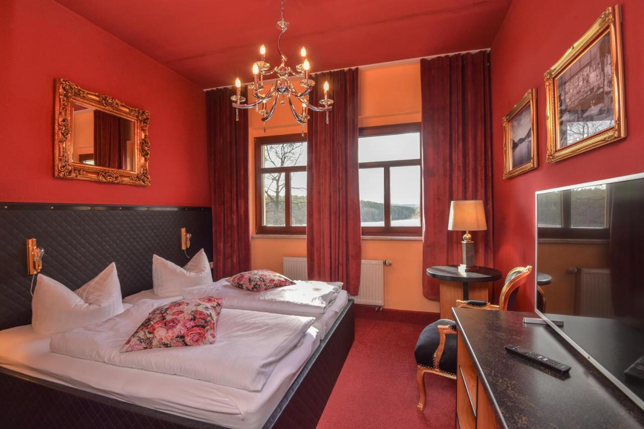 Riverdam Boutique Hotel 일메나우 외부 사진
