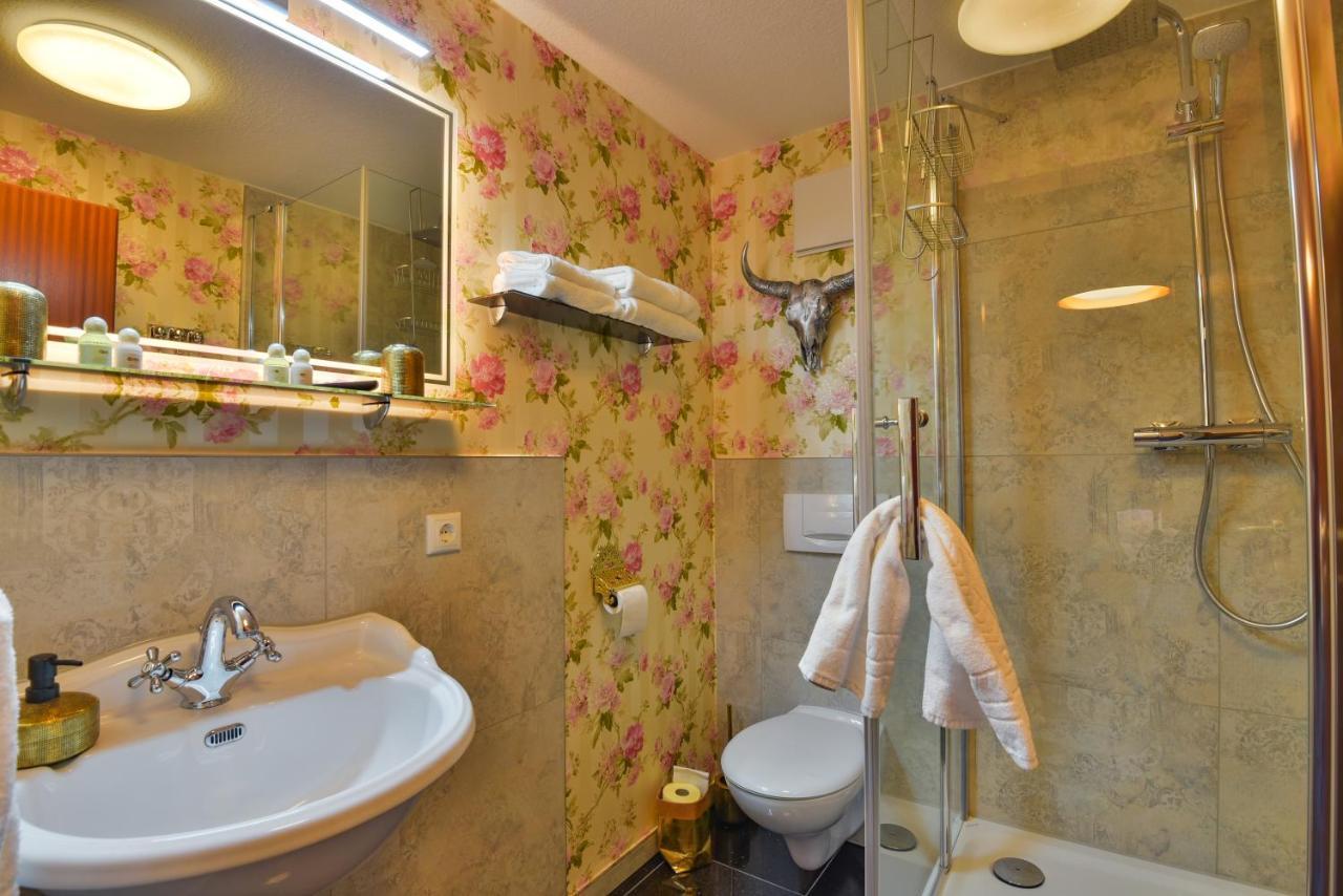 Riverdam Boutique Hotel 일메나우 외부 사진