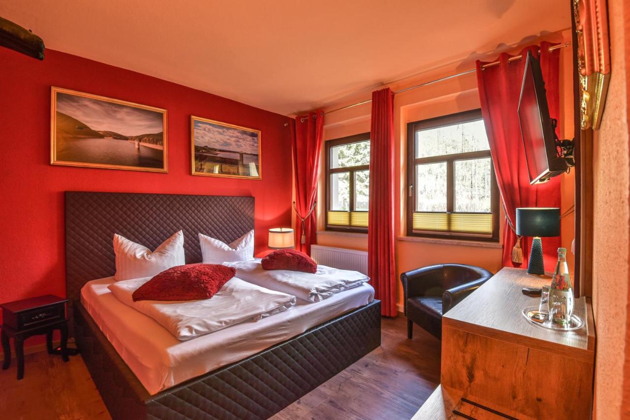 Riverdam Boutique Hotel 일메나우 외부 사진