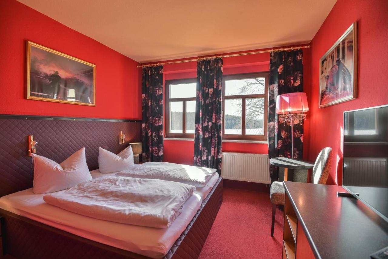 Riverdam Boutique Hotel 일메나우 외부 사진
