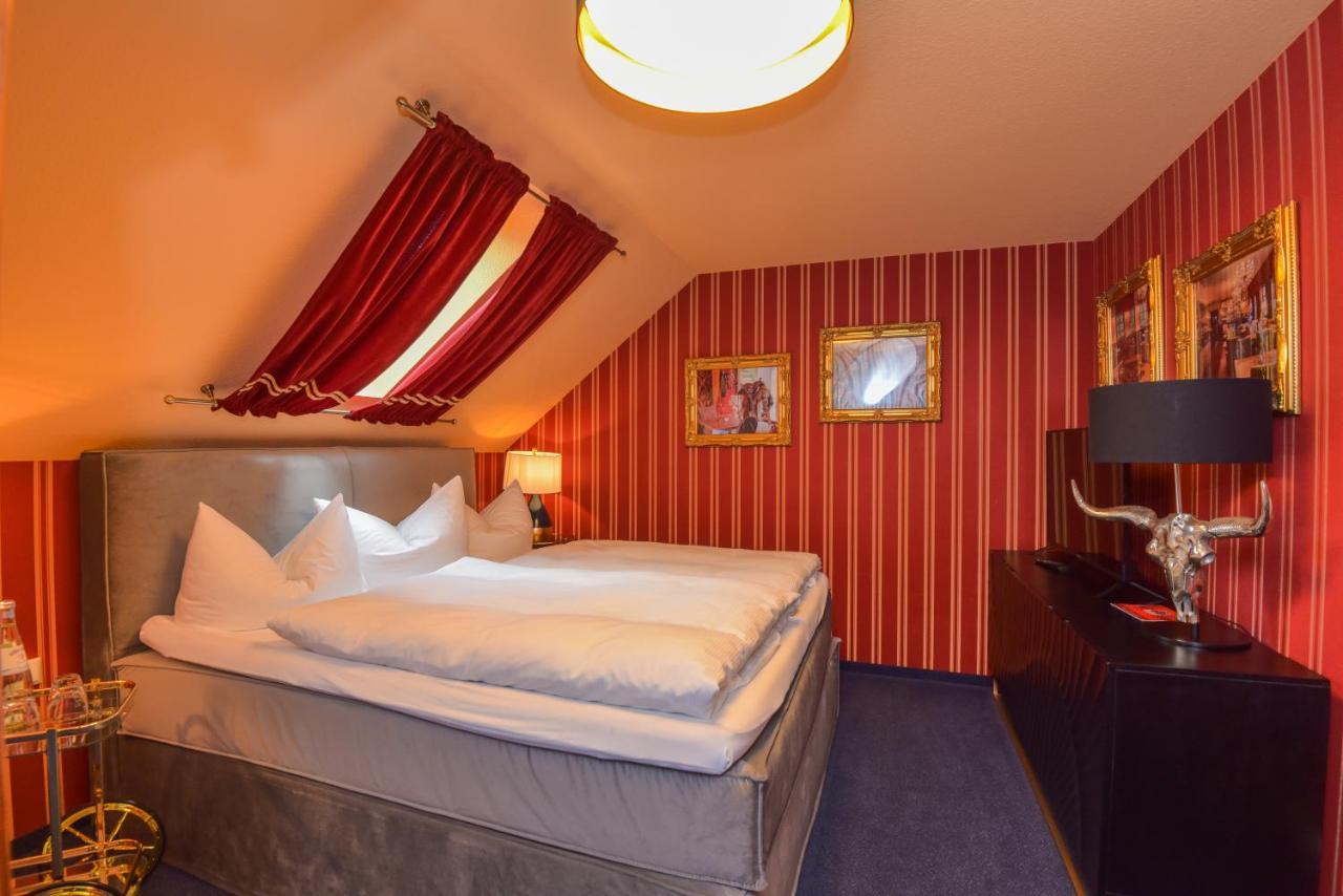Riverdam Boutique Hotel 일메나우 외부 사진
