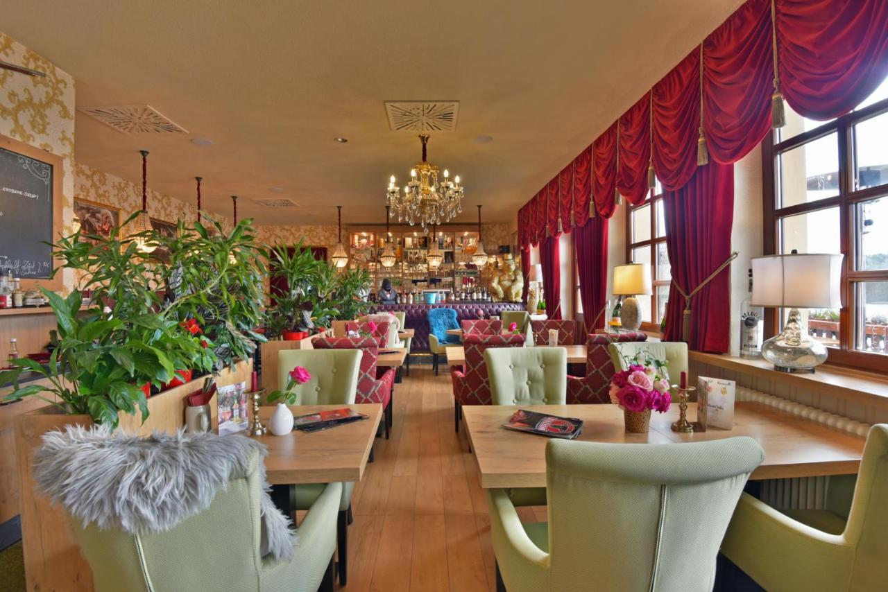 Riverdam Boutique Hotel 일메나우 외부 사진